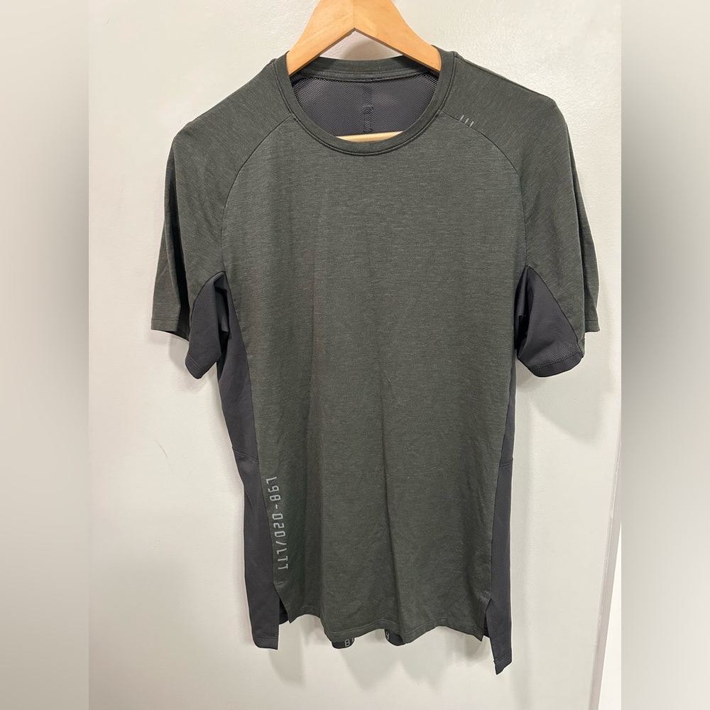 Lululemon Men Shirt
